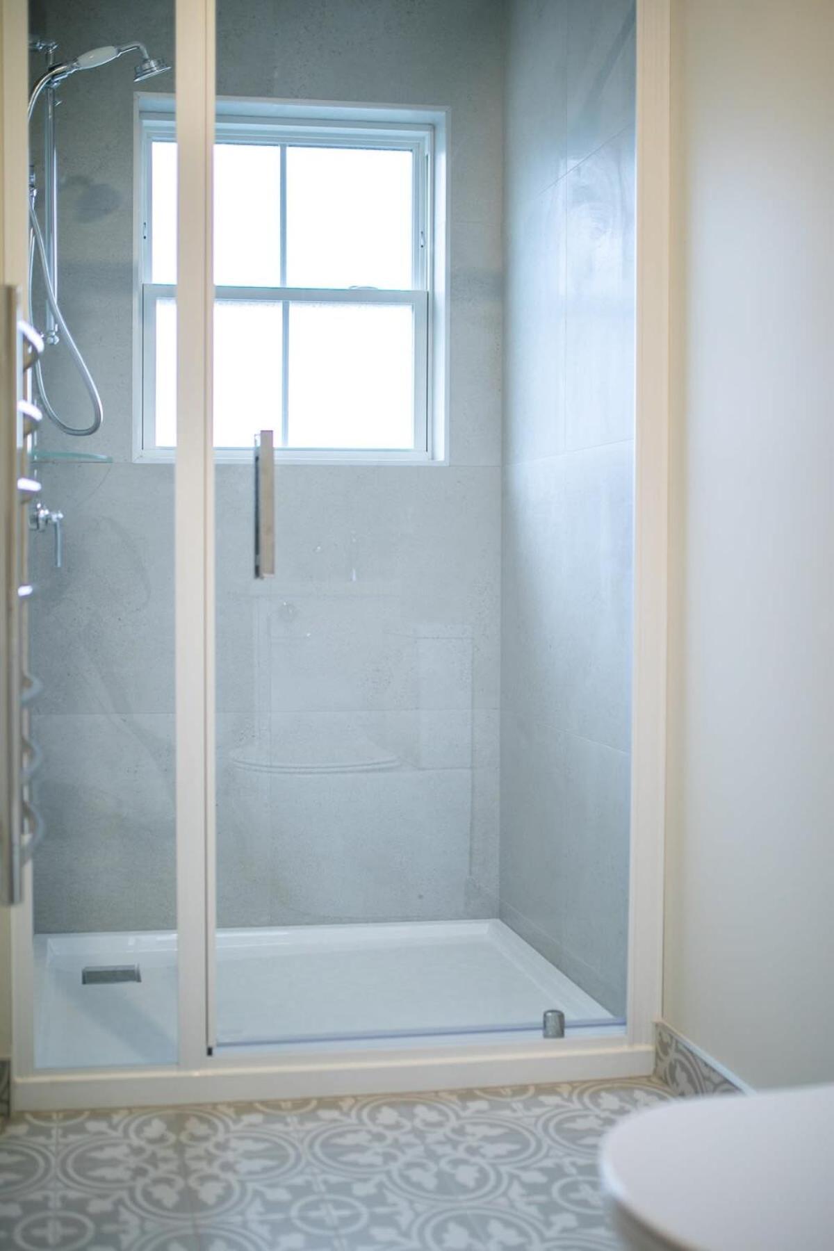 Parkside Heritage Retreat 3-Bedroom Terrace Charm クライストチャーチ エクステリア 写真