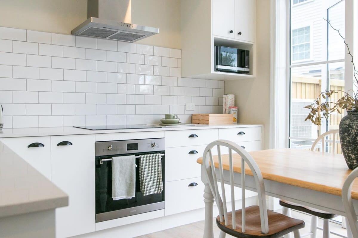 Parkside Heritage Retreat 3-Bedroom Terrace Charm クライストチャーチ エクステリア 写真